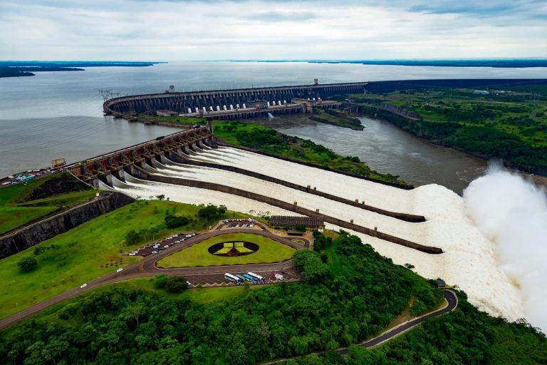 Usina hidrelétrica de Itaipu