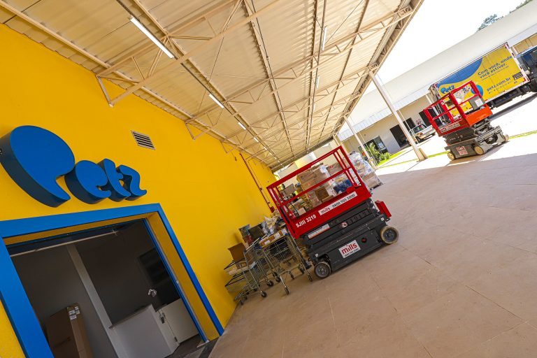 Petz SB Mall 01 - imprensa