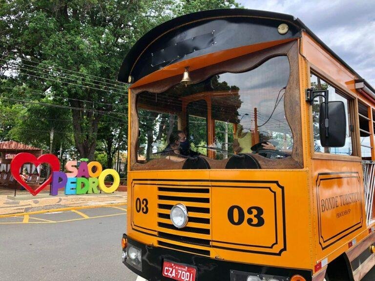São Pedro a espera de turistas