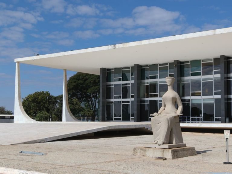 Palácio do Supremo Tribunal Federal na Praça dos Três poderes em Brasília