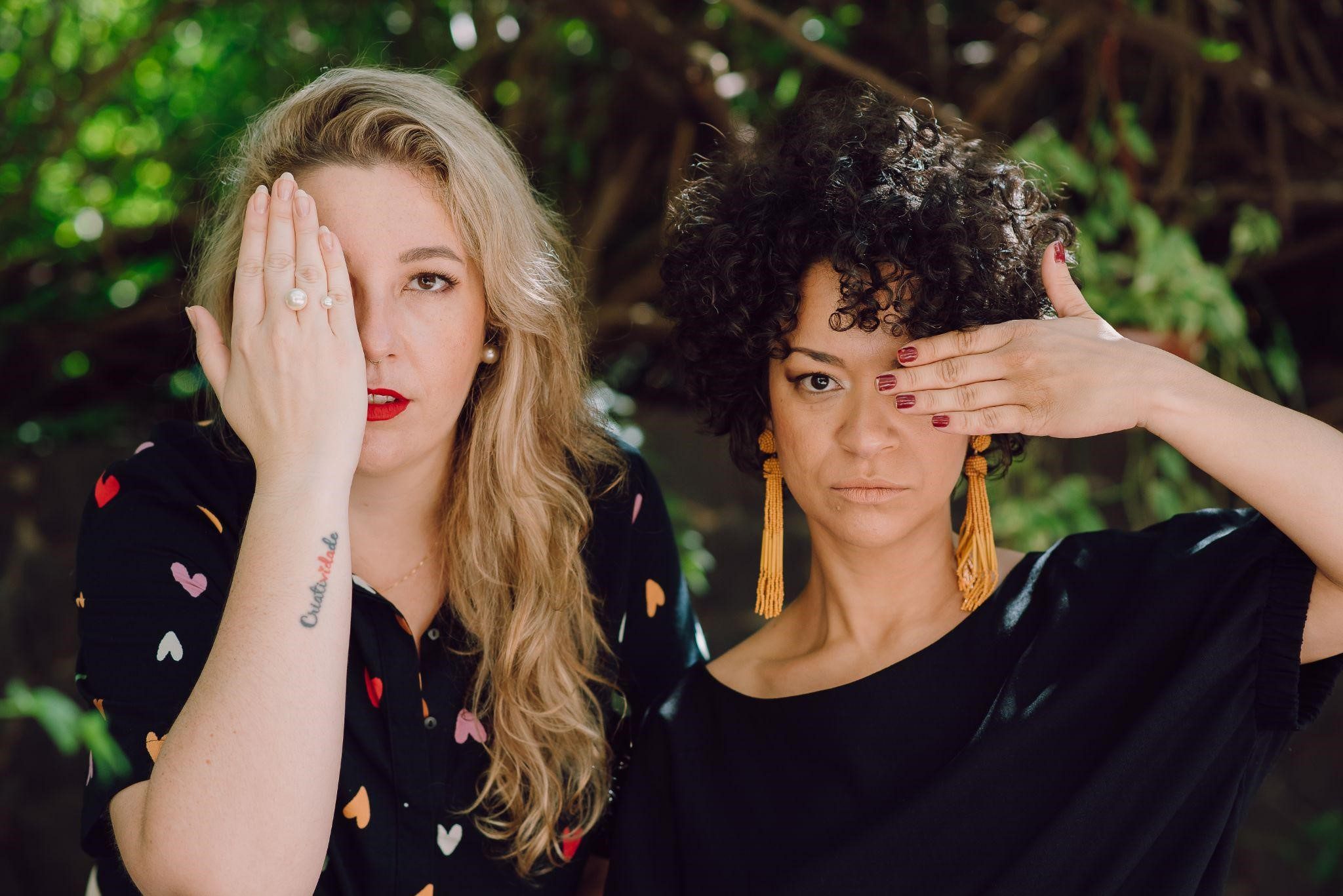 Celise Rey e Mila Barros