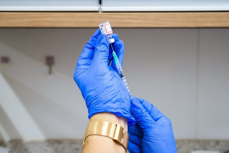 Vacina Covid Baby 01 - imprensa