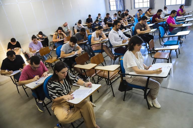 Concurso Público Médicos 01 - imprensa