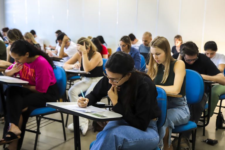 Concurso Público Médicos 04 - imprensa