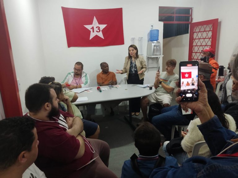 22-05-23-A deputada Professora Bebel durante reunião do diretório que aprovou o seu nome como pré-candidata à Prefeitura de Piracicaba