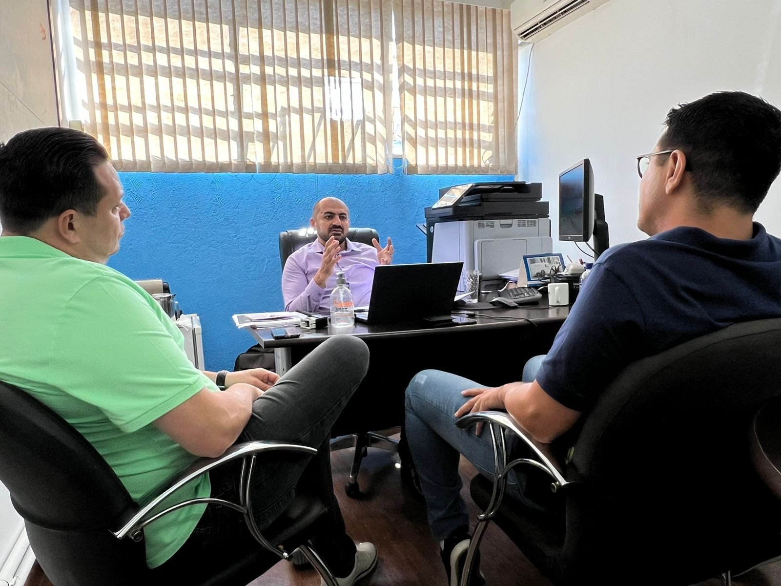 Thiago Martins discute implantação de programa para zerar fila de procedimento de catarata em Americana 1 230504 Martins saúde