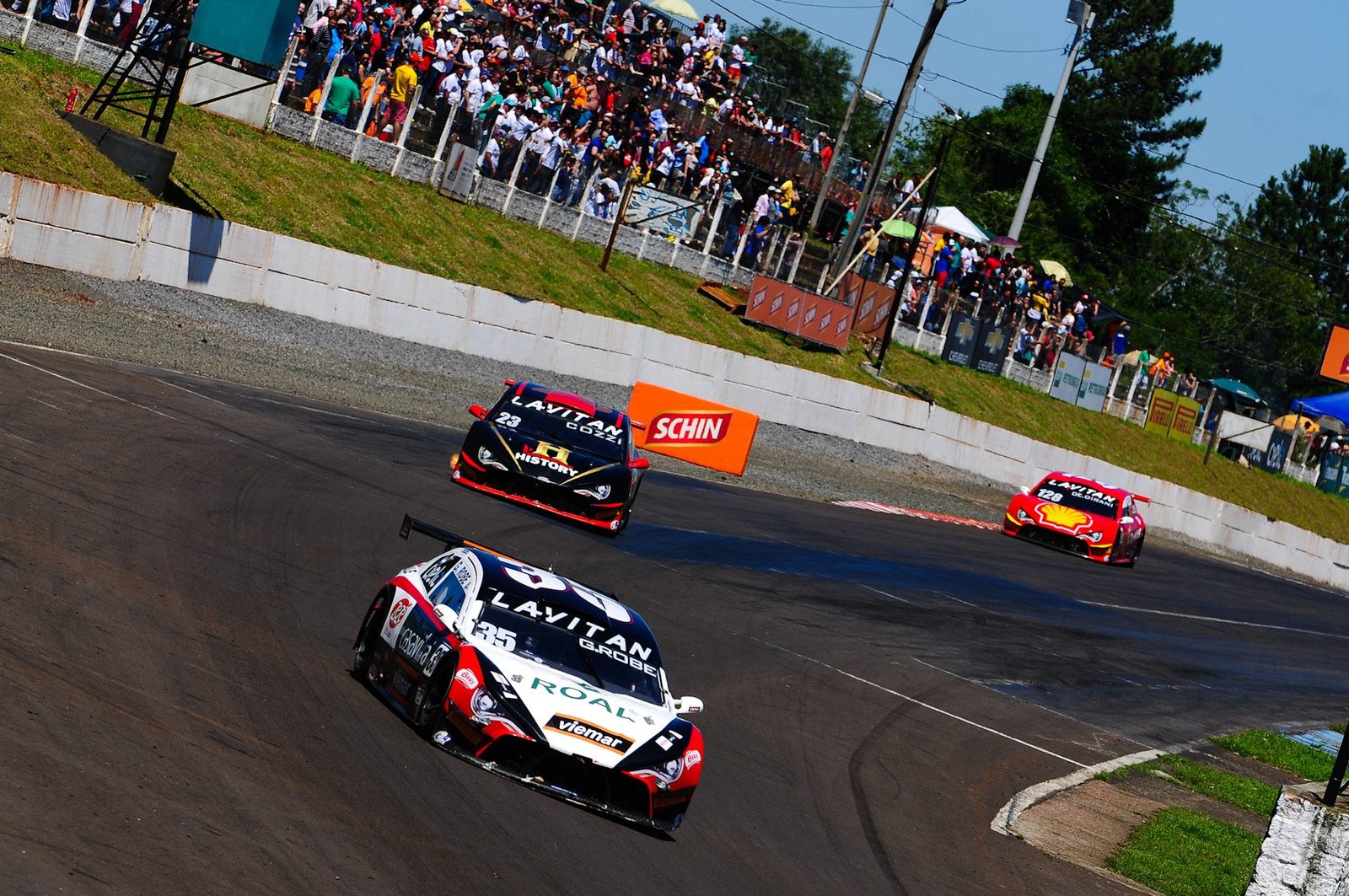 Emoções da corrida da 7ª etapa do Brasileiro de Turismo no Tarumã em Viamão - Duda Bairros/Vicar