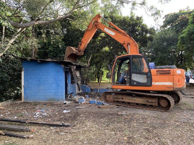 52917409918_8210841ab9_c