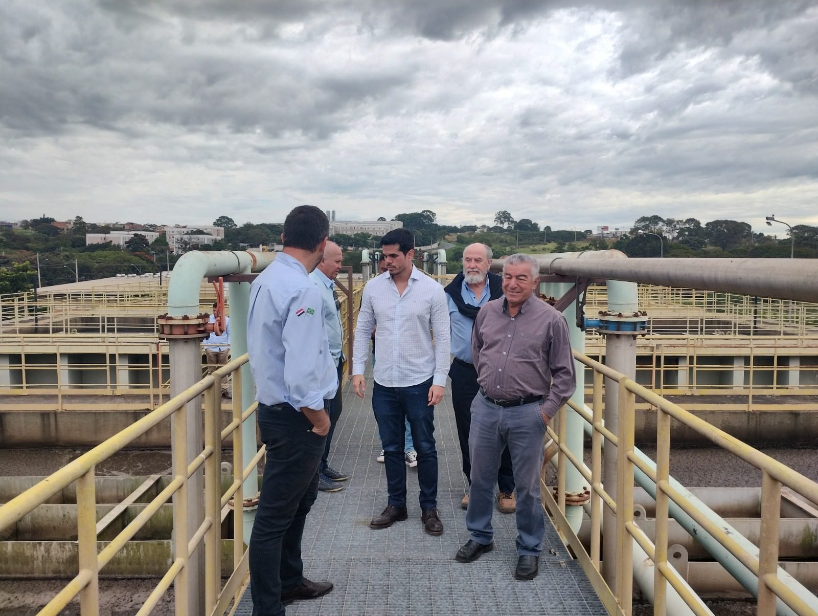 Leitinho e Coden visita prefeito Américo Brasiliense à ETE Quilombo 2023-05-30 (3)