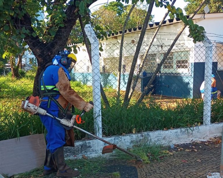 Limpeza de vias públicas