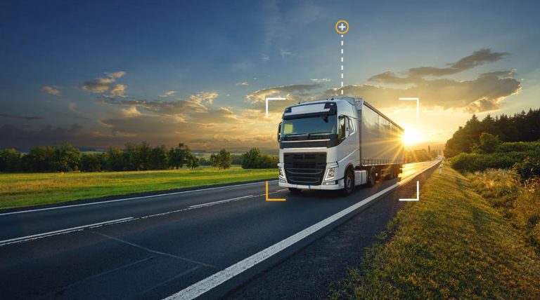 Maio-Amarelo-Tecnologia-ajuda-a-reduzir-acidentes-em-meio-aos-desafios-das-estradas-brasileiras