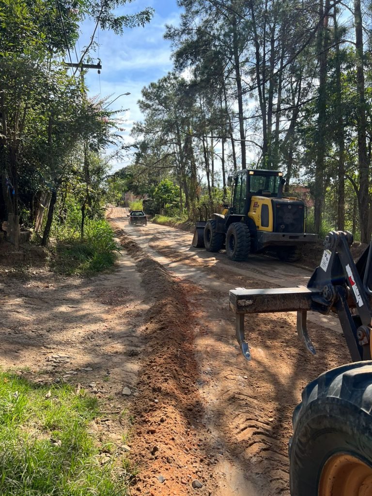 Manutenção zeladoria vias ruas chácaras Pós-Anhanguera 2023-05-08 (4) Rua Camanducaia