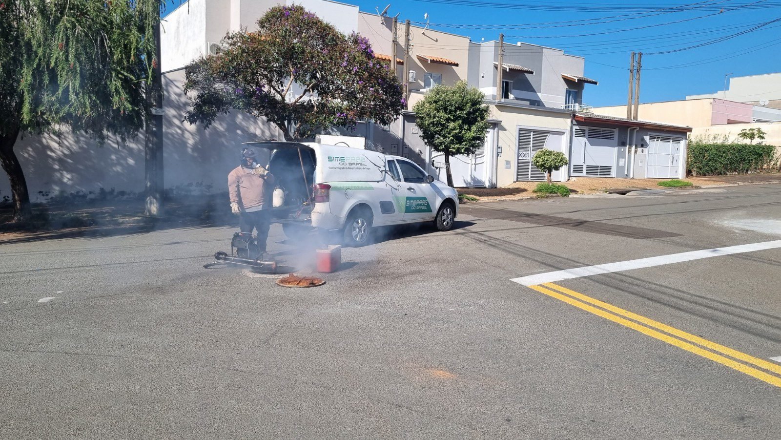 Serviço de controle de baratas nos bairros