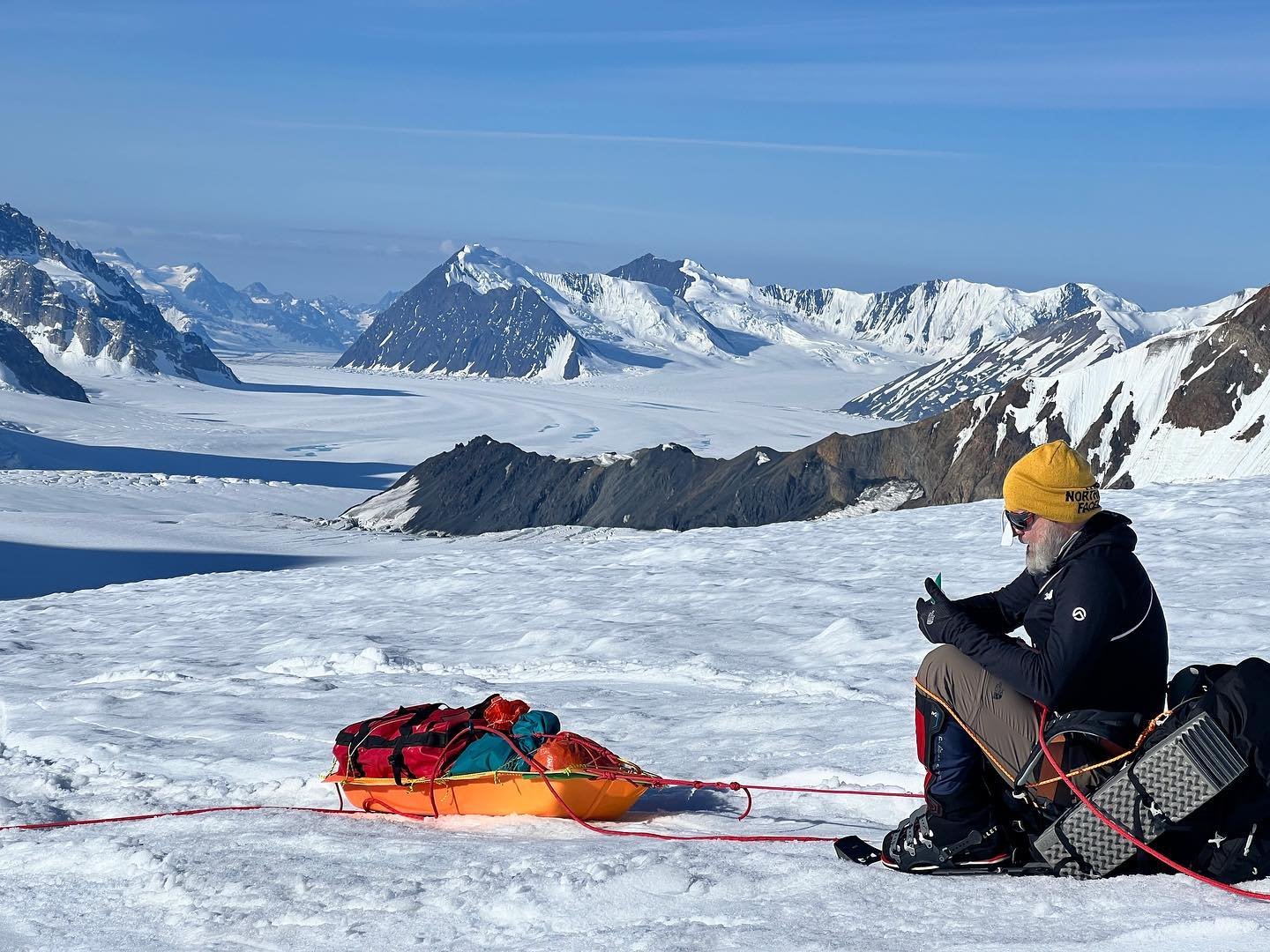 Primeiro mineiro que escalou o Monte Everest, Gustavo Ziller, fará palestra no dia 09 de maio 1 Yan-Ouriques-2
