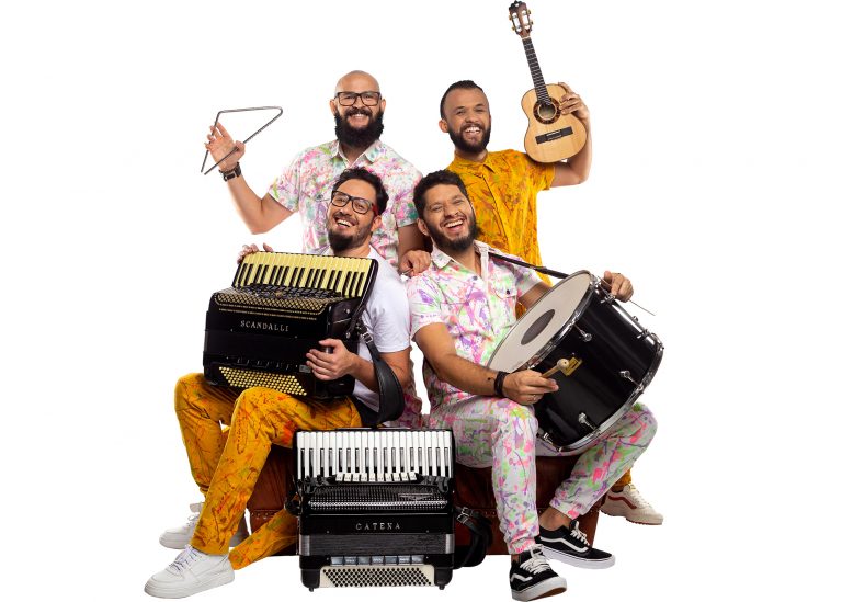 dois dobrado 01 imprensa