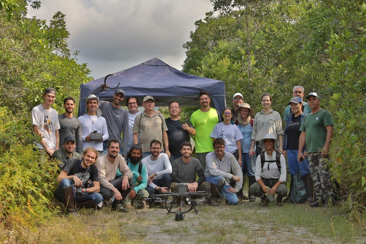 Pesquisadores brasileiros participam de competição em Singapura com foco em tecnologias inovadoras para a preservação de florestas tropicais 1 pesquisdores
