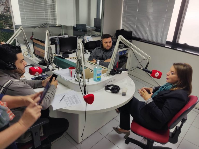 01-06-23-A deputada Professora Bebel em entrevista à Joven Pan News quando falou da articulação que tem feito com o governo Lula