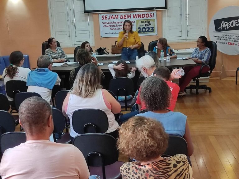 12-06-23-Na reunião, a deputada Professora Bebel destacou os principais desafios da nova diretoria, entre elas combater o corte de R$ 9 bilhões da educação