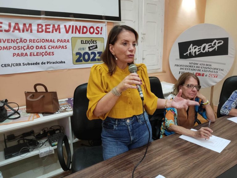 14-06-23-A Professora Bebel orienta a todos os professores da categoria O a se insecreverem no concurso, mesmo com as vagas sendo aquém do necessário