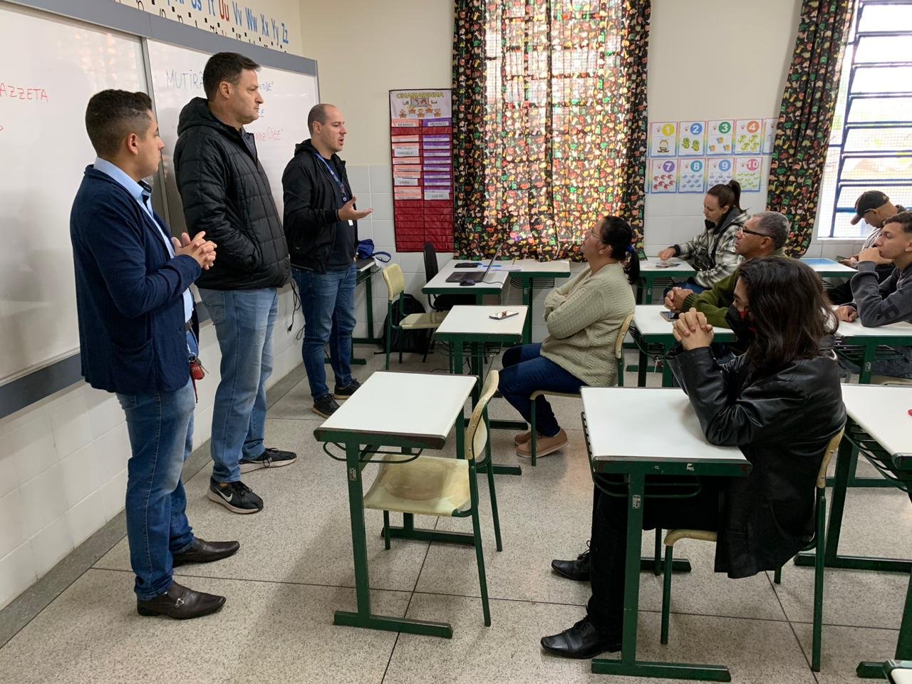 1º Mutirão ‘Se Liga Juventude’ Jovem Aprendiz CIEE EMEF Dante 2023-06-17 (12)