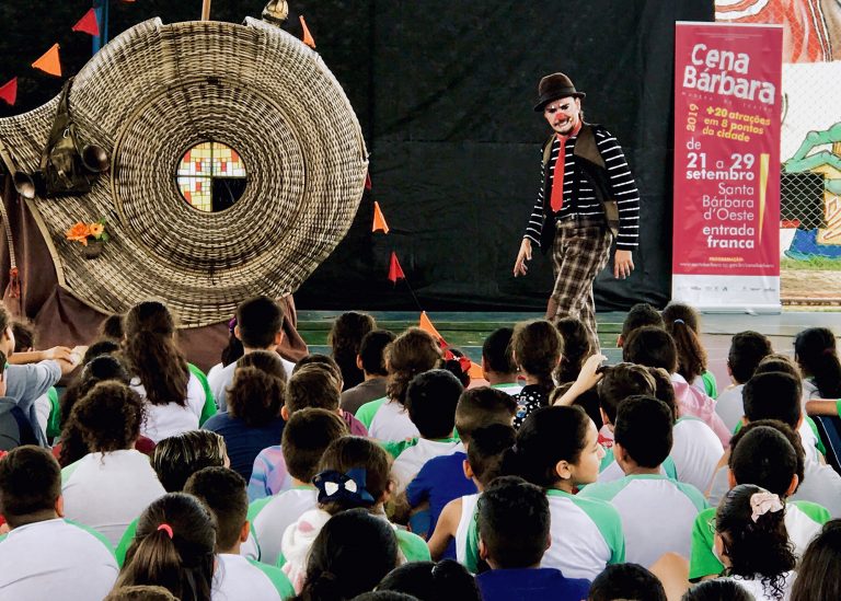 Cena Bárbara 01 - imprensa