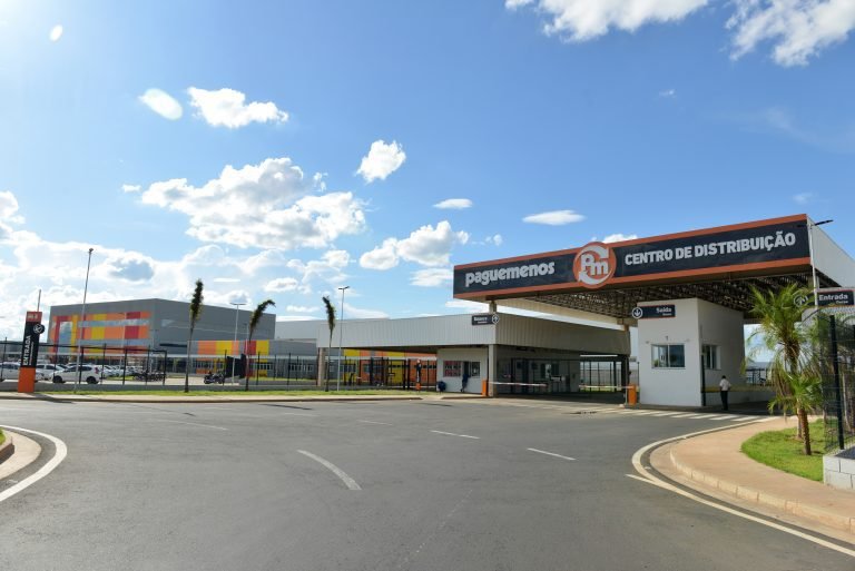 Complexo Administrativo da Rede de Supermercados Pague Menos, em Santa Bárbara 2