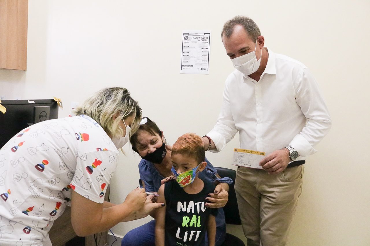 Início vacinação Covid crianças comorbidades PMNO UBS 5 2022-01-18 - Jhonatan (3)-3