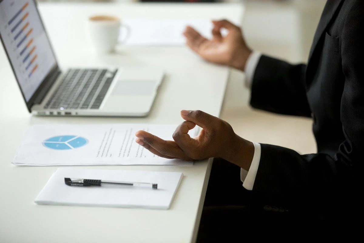 CEO da SafeSpace explica como o compliance pode gerenciar a saúde mental dos colaboradores 1 saúde-mental-yanalya.jpg