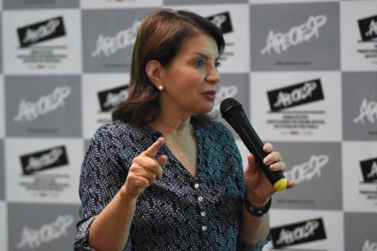 Bebel diz que decisão do TCE favorece luta para garantir contagem de tempo durante a pandemia 1 14-07-23-A deputada Professora Bebel vai questionar o governador Tarcísio de Freitas para que seja esse mesmo benefício aos servidores estaduais