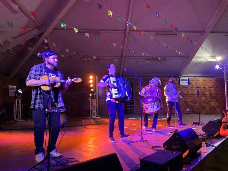 1º Arraial na Praça PMNO 2023-07-22 - Forró Maria Lua (2)