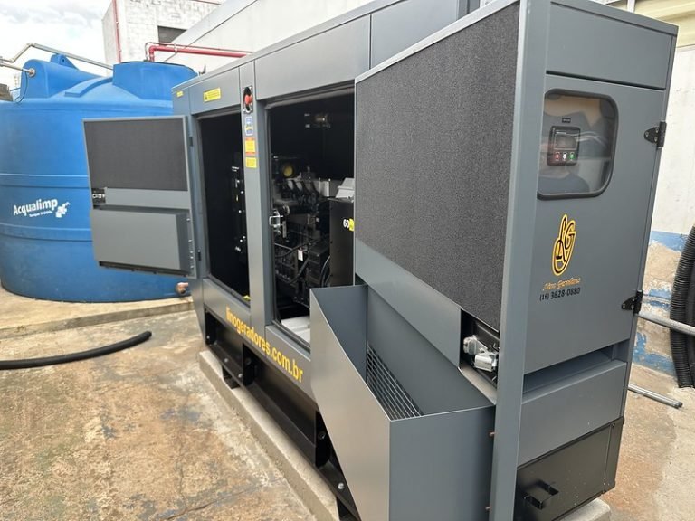 53070668407_ee1e5e6f61_c