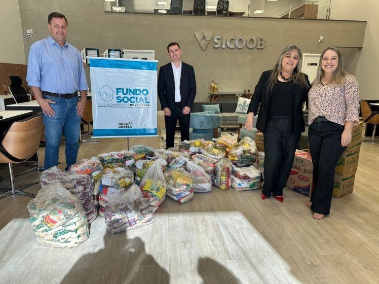Sicoob Crediacil doa 25 cestas básicas ao Fundo Social PMNO 2023-07-24 (7)