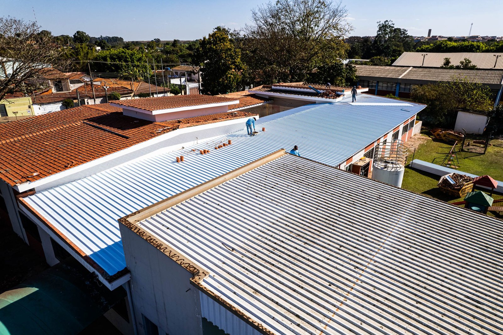 Prefeitura de Santa Bárbara inicia troca de telhado na EMEI “Zinho Saes” 1 Telhado Emei Zinho Saes - 10 imprensa
