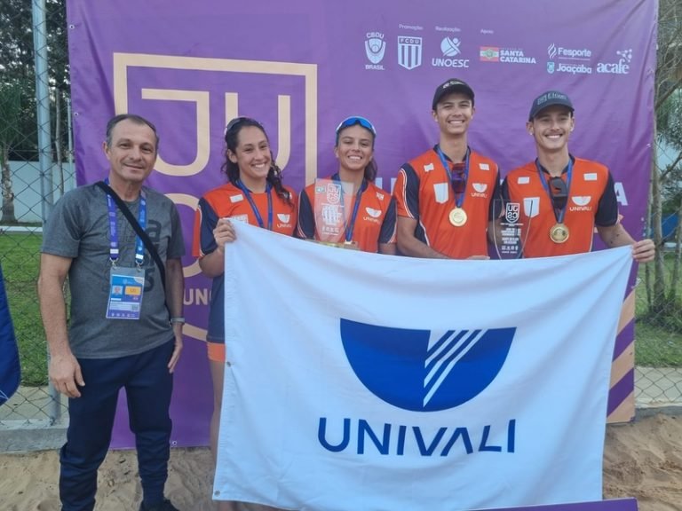Vôlei de praia masculino e feminino