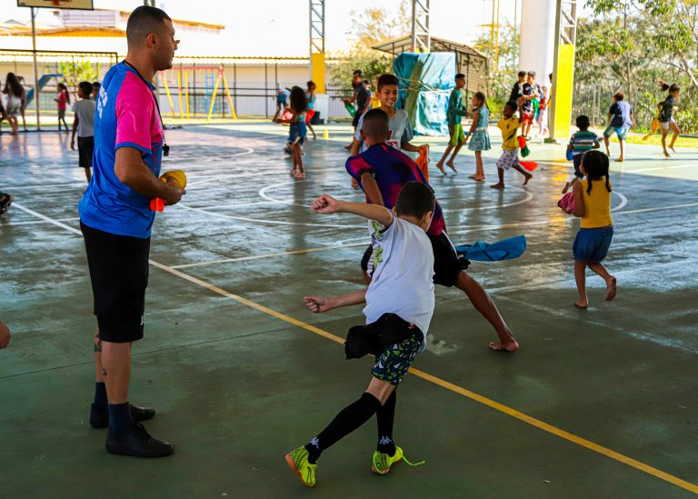 colonia de ferias ciep charles 05 imprensa