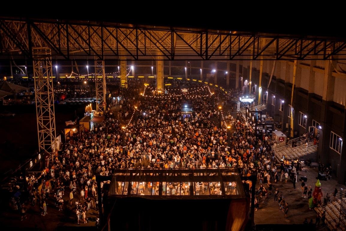 Mariana Pekin | faro Bárbaros BBQ de volta à Americana: música, bebida, comida e entretenimento para quem ama churrasco