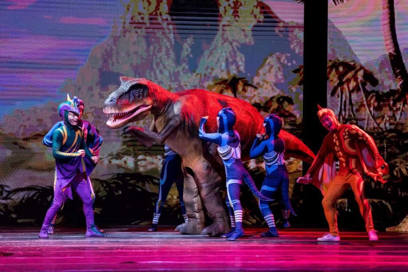 Circo da China Mundo Jurassico