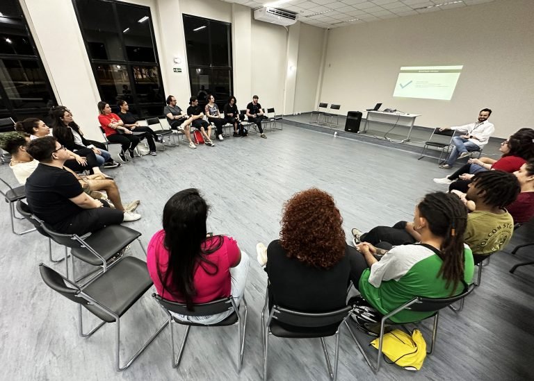 Curso Teatro 02 - insta