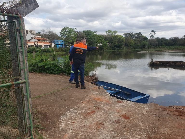 Início drenagem represa Parque Ecológico Zoo Isidoro Bordon para desassoreamento 2023-08-28 (31)