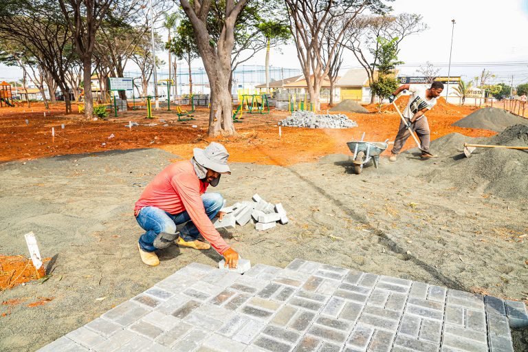 Praça Fioravante Furlan 03 - imprensa