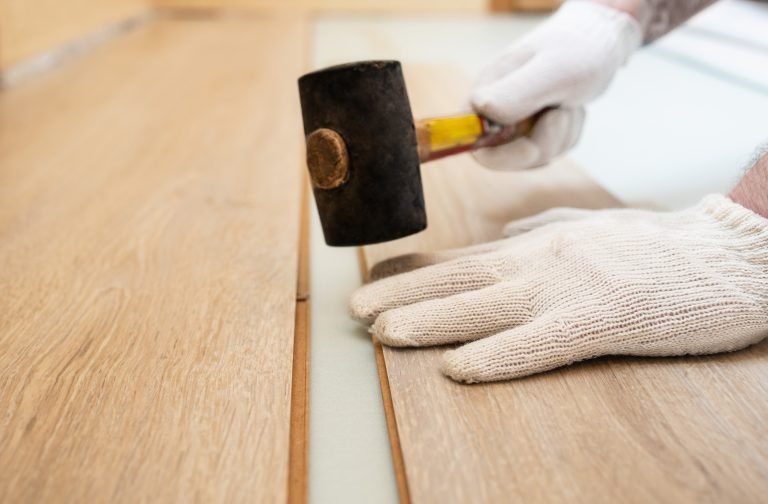 accident-during-renovation-safety-in-construction-2023-04-26-18-41-23-utc