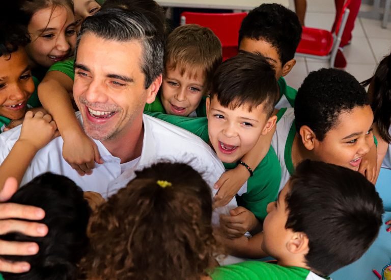 rafael visita emei jovelina 08 imprensa