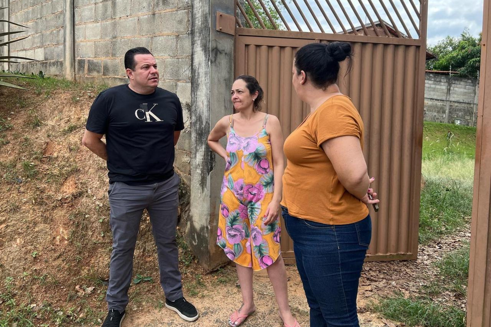 Thiago Martins ouve demandas demoradores do Recanto das Águas, na região do Pós-Represa 1 230921 martins