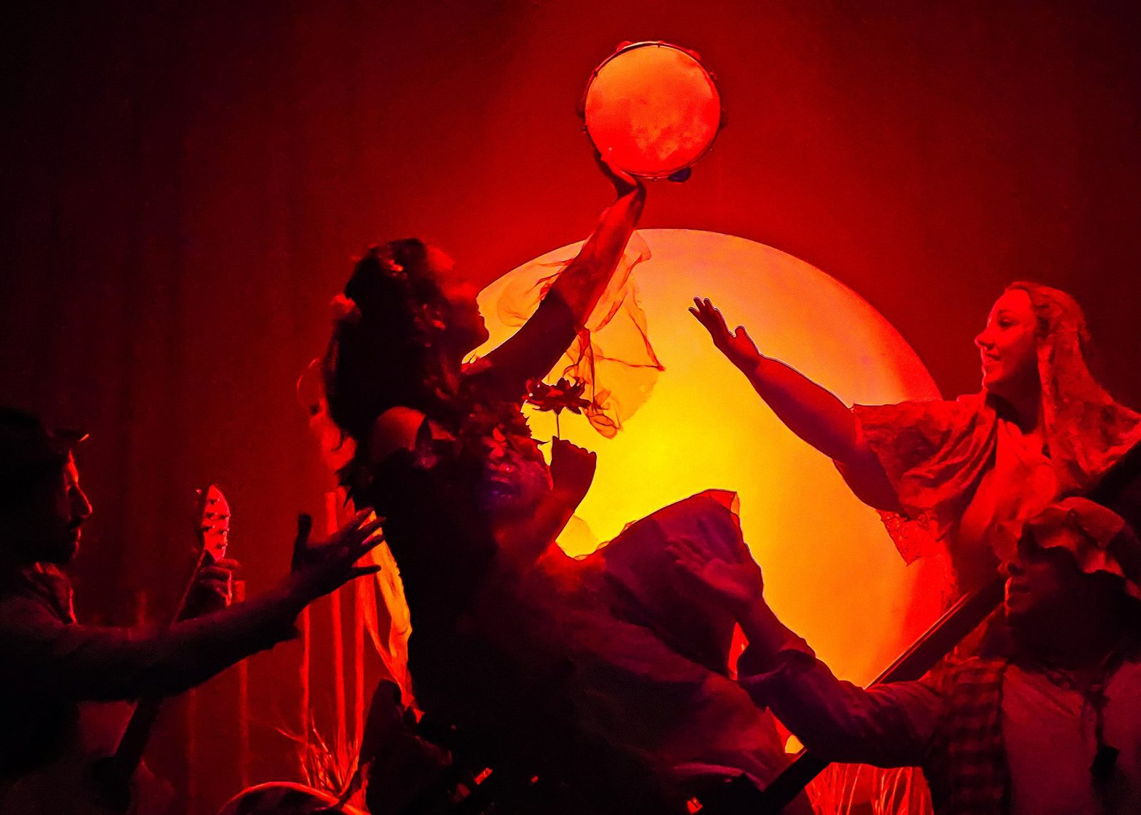 Cena Bárbara 30 - imprensa