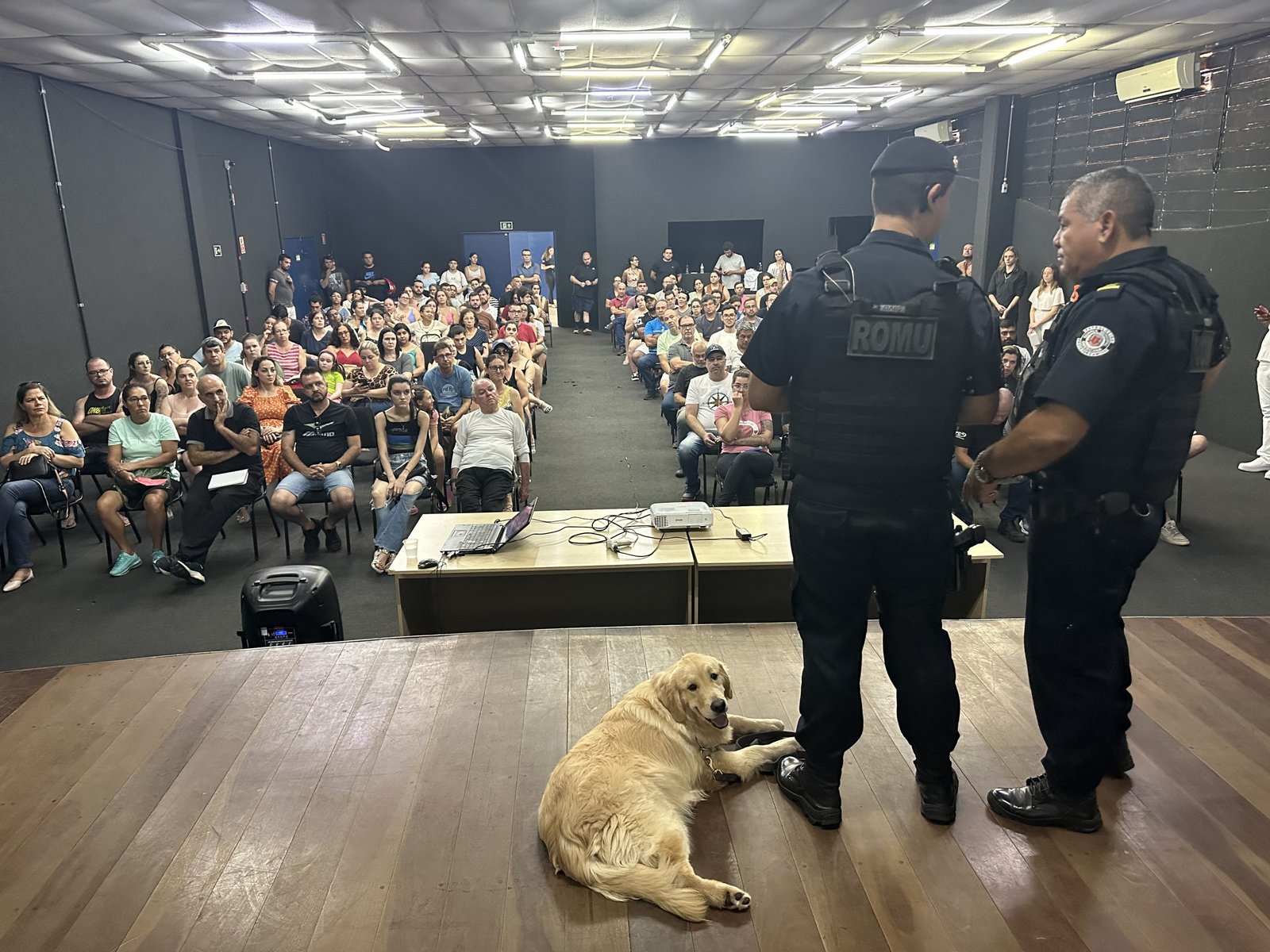 Gama Adestra atrai 170 tutores de cães na primeira aula 1 Gama Adestra 1