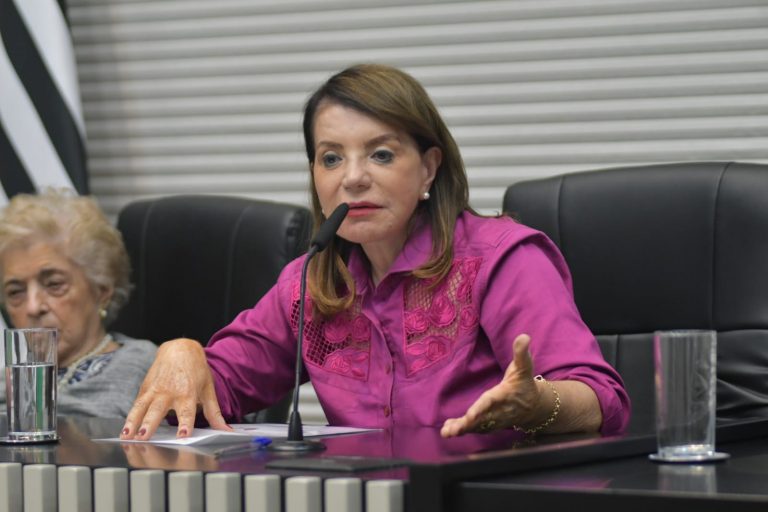 26-10-23-A deputada estadual Professora Bebel, que já teve o seu nome aprovado como pré-candidata a prefeita pelo diretório do partido