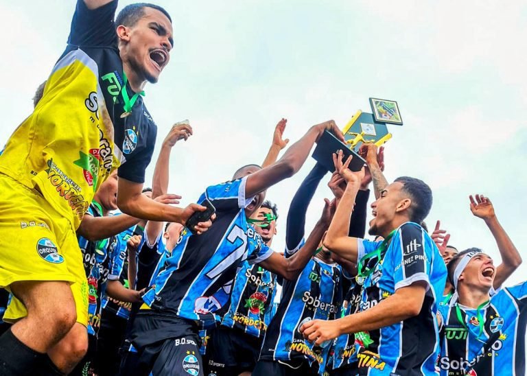 Final Sub20 04 - imprensa