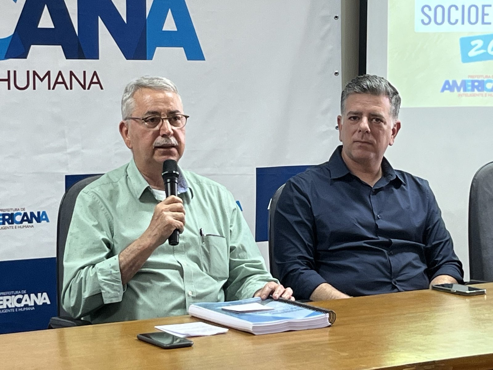 Prefeito Chico Sardelli e secretário de Planejamento, Diego de Barros Guidolin