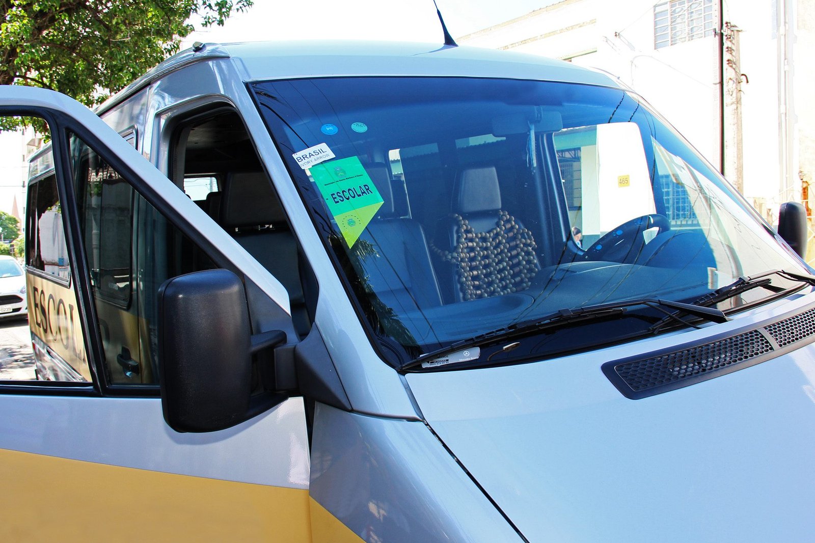 Transporte Escolar 2024: pedido de renovação de alvará segue até a próxima quarta-feira (10) 1 Van Escolar 01 - imprensa