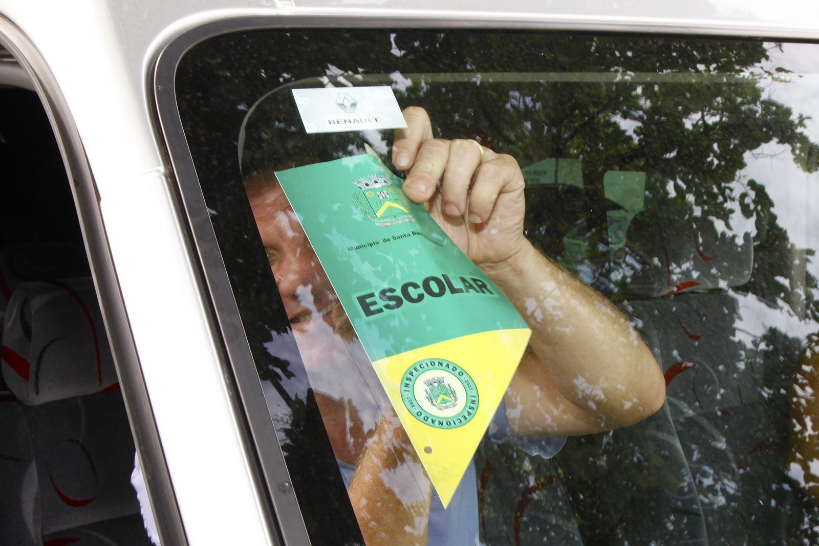 van escolar - 01 imprensa